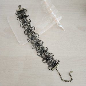 Necklace Choker